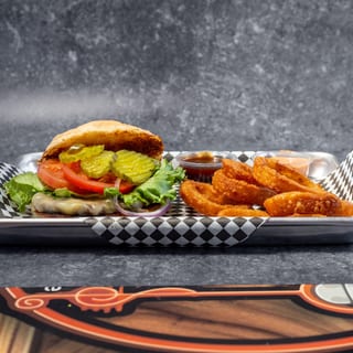 1/4 lb BAGEL CHEESEBURGER